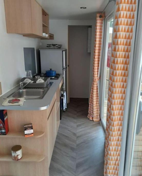 Mobilhome 4 Pers La Palmyre Hébergement de vacances Les Mathes